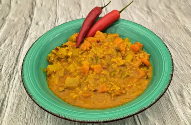 Kohlrabi-Curry - Kohlrabicurry Rezept 🍛 Cremig &amp; aromatisch | pikantum