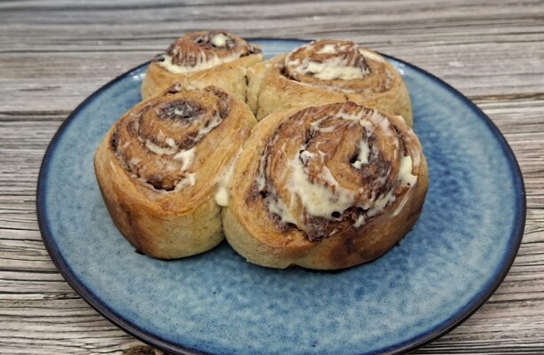 Kanelbullar Zimtschnecken mit Kardamom - Kanelbullar: Schwedische Zimtschnecken mit Kardamom