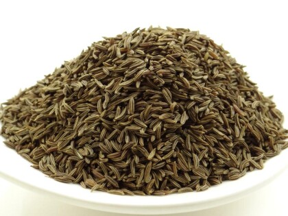 Schale mit Kümmelsamen