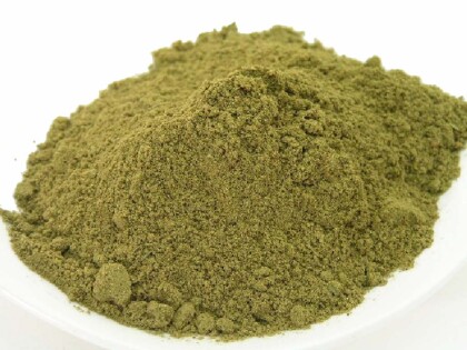 Schale mit Gewürzmischung Wildgewürzpulver