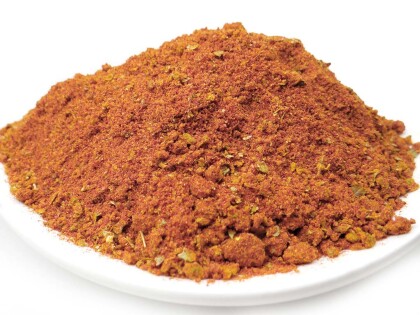 Schale mit Gewürzmischung Bio Hähnchengewürz