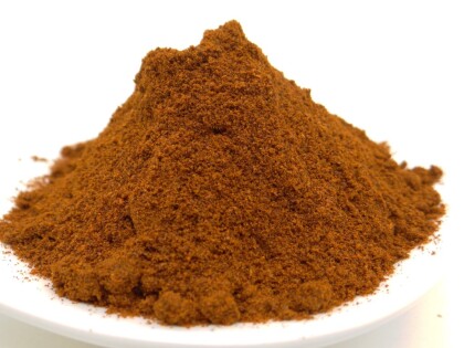 Schale mit Chipotlepulver