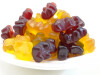 Schale mit rotem, gelbem und orangen Bio Fruchtgummmi in...