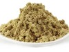 Schale mit Bio Galgantwurzelpulver