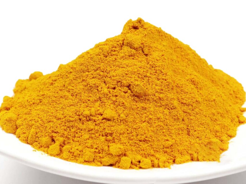 Schale mit Bio Kurkumapulver von pikantum
