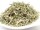 Schale mit getrocknetem und geschnittenem Bio Schafgarbenkraut
