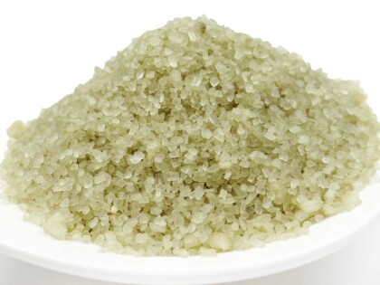 Schale mit grünem Hawaiisalz