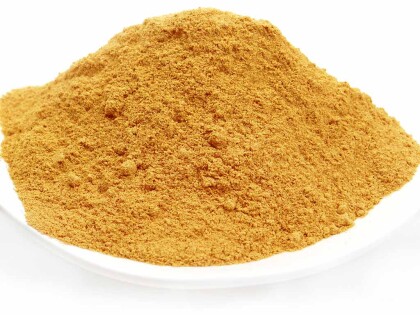 Schale mit Bio Macawurzelpulver