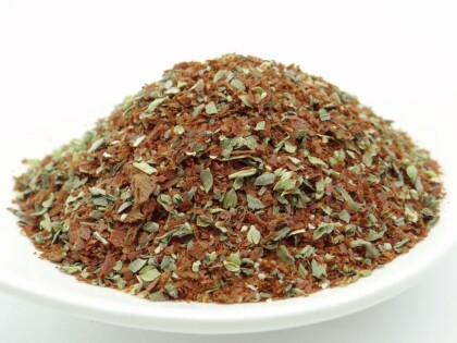 Schale mit Gewürzmischung Bruschetta