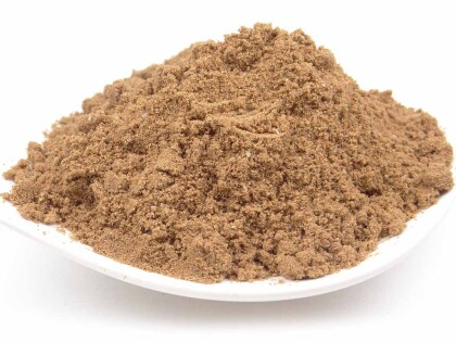 Schale mit Gewürzmischung Tandoori Masala