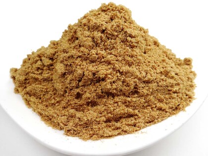 Schale mit Bio Kreuzkümmelpulver